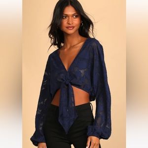 Women’s Lulus Lace Navy Blue Long Sleeve Croptop